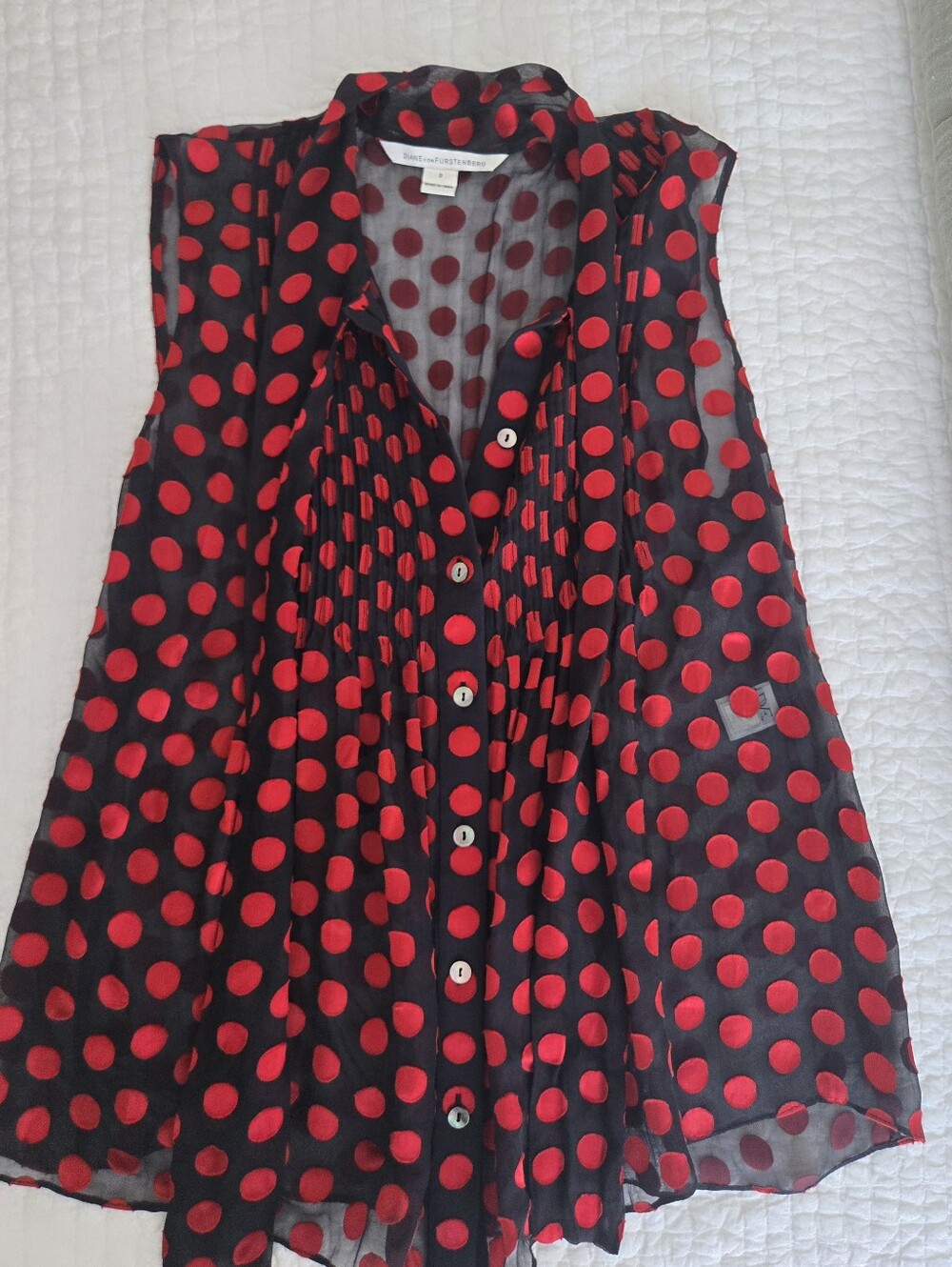 DVF Sleeveless Black & Red Polka Dot Button-Front Top